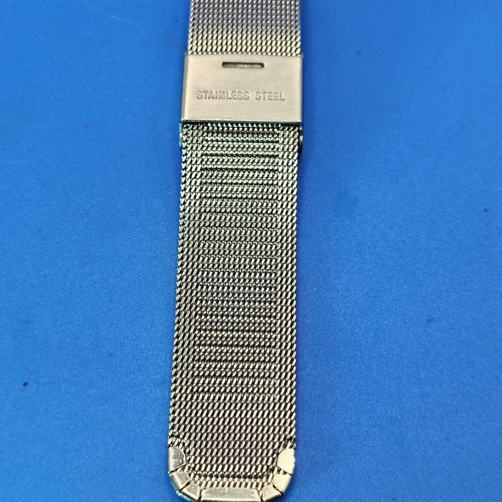 Vintage‎ 2010 Timex Factory Hologram Dial 32mm Women's Quartz Watch Mesh Strap